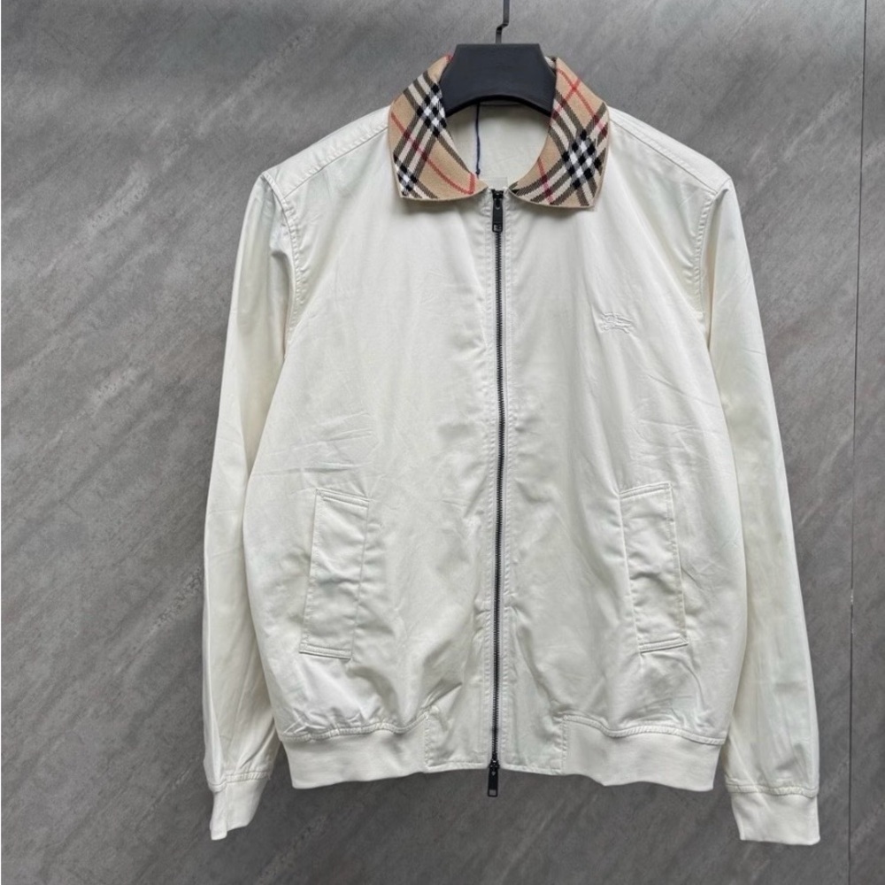 Burberry White Lightweight Zip Jacket with Signature Check Collar